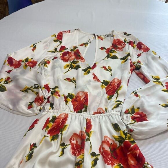 SHOW ME YOUR MUMU Romper XS Satin ROCKY White Rose V-NECK LONG SLEEVE - Picture 7 of 10